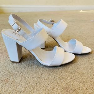 White Open Toe Mid Chunky Heel Pump Sandals